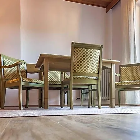 Inn Schiesl *